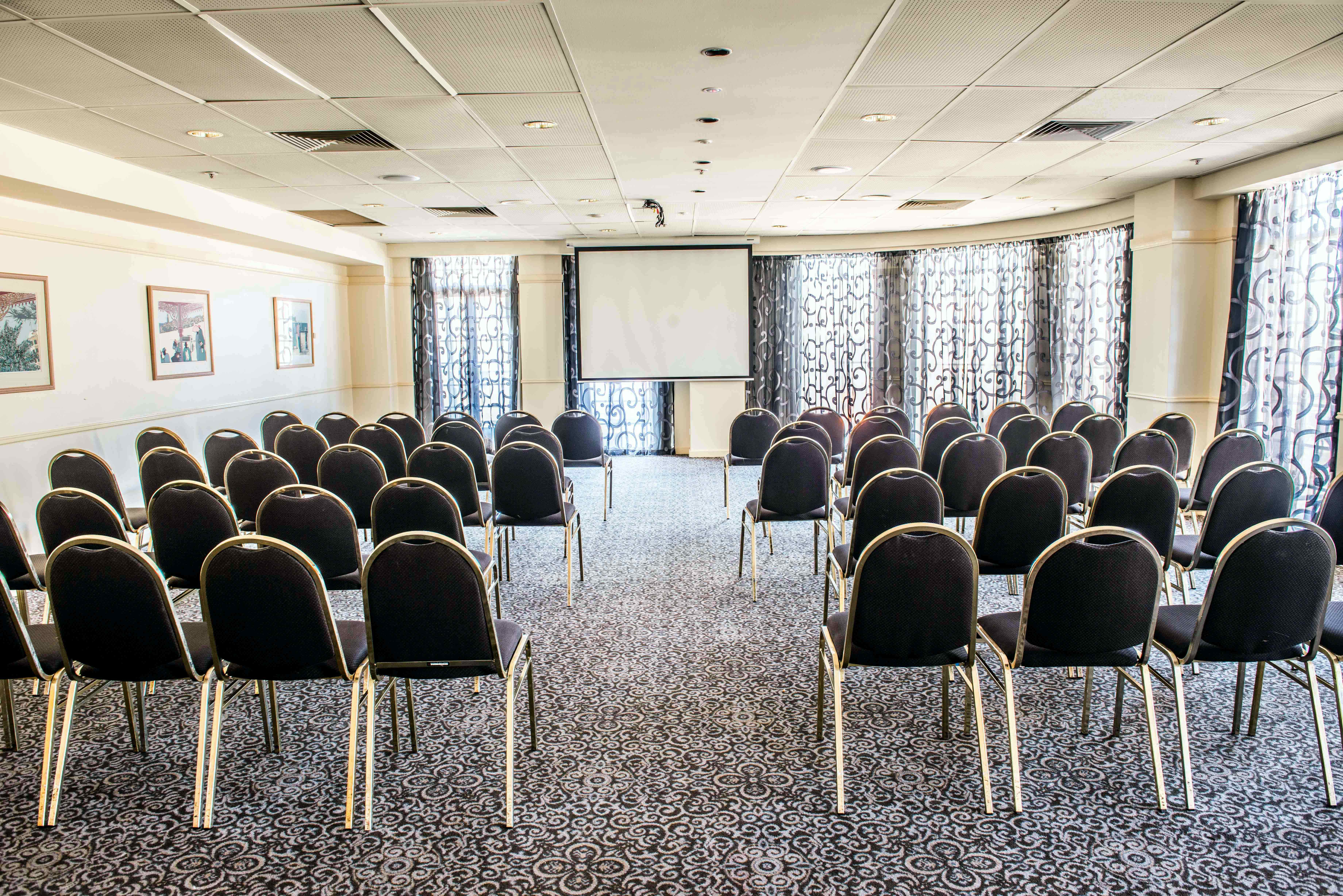 Stamford Grand Adelaide Hotel